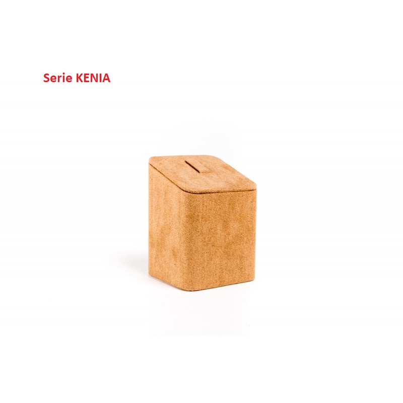 Kenia sortija mediano 50x50x68 mm.